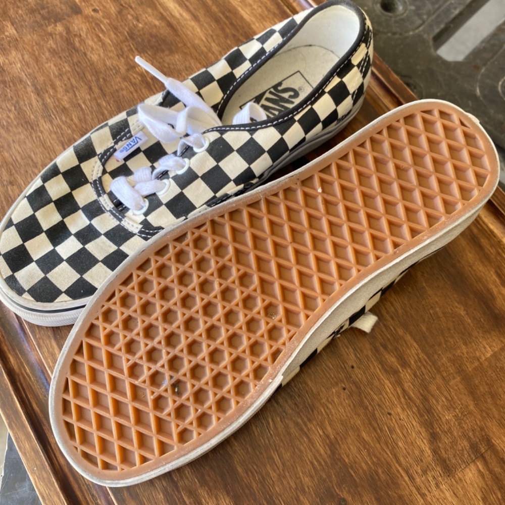 Vans - Picture 3 of 3